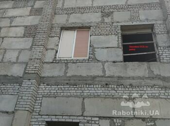 Зашить оконные проёмы ОСБ по рейке