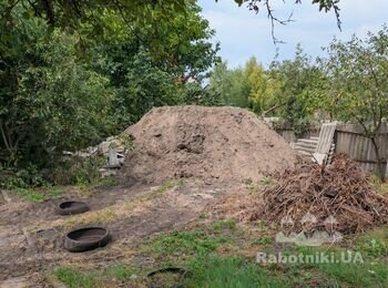 Послуги екскаватора та самоскида