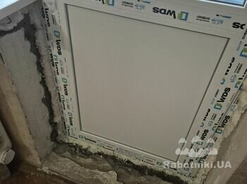 Штукатурка укосів, 2 вікна і балкон