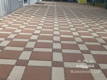Демонтаж та укладання тротуарної плитки