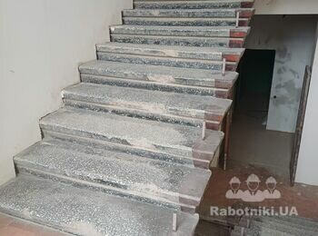 Реставрація відновлення сходів