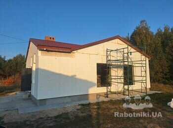 Облаштування фасаду по пінополістіролу