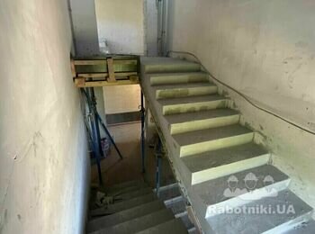 Монолітні роботи (влаштування сходових маршів)