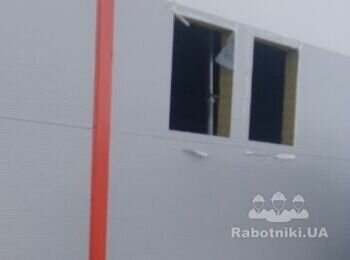 Вирізати 14 отворів в сендвіч панелях