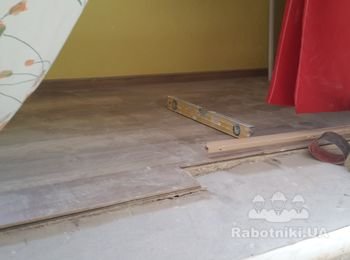 Выровнять пол на балконе