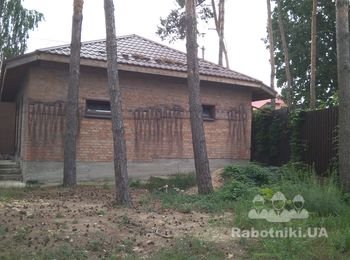Утеплить фасад гаража пенопластом.