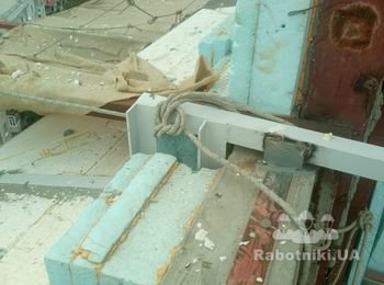 Сварщик на монтаж кронштейнов.