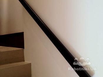 Перила на лестницу из дерева
