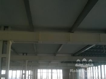 Потрибно поставити скляні перегородки