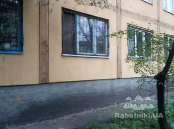 Нужно срочну зделать пристройку к квартирному окну