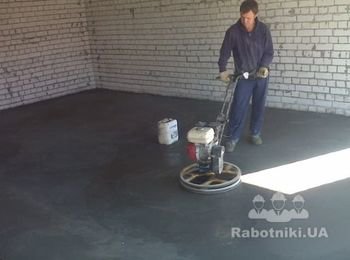 Стяжка полов с помощью пневмоподатчика.