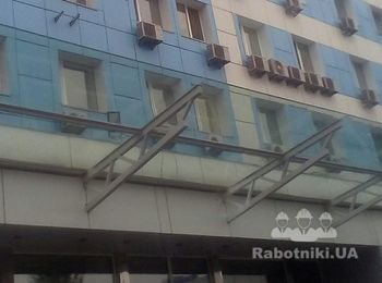 Ремонт стеклянного козырька