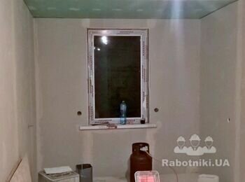 Подготовить и поклеить обои