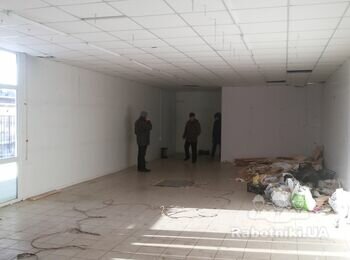 Установить стенку из гипсокартона с дверью.