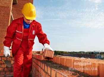 Каменщики для строительства таунхаусов