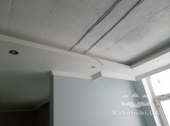 Встановити натяжні стелі у кімнати і санвузли близько 70 м2