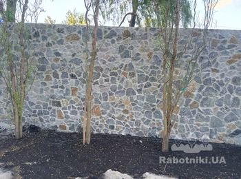 Требуются каменщики....срочно