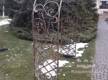 Ковка отдельных элементов для сборки 5 арок под цветы
