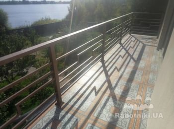 Сварить Перила для терасы из профильной трубы.