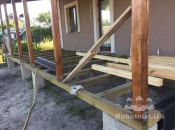Укладка террасной доски на террасе