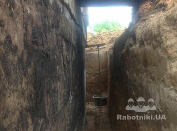 Изготовление 2х подпорных столбиков (бетон+кирпич) под крыльцо