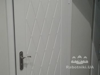 Монтаж металлических дверей
