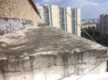 Течет крыша 16этажка балкон
