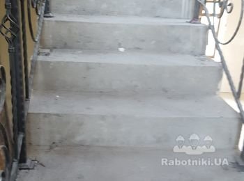 Изготовить и установить деревянные ступени и поручни