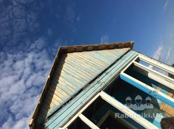 Столярные работы , подшить деревом софит .