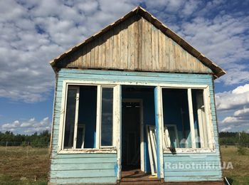 Обшить стены , пол , потолок плитами OSB в. деревянном домике .