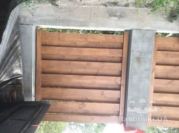 Обложить плиткой цоколь забора