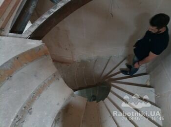 Установить модульные перила на две лестницы