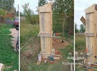 Установка ограждения из бетонных столбов и профнастила