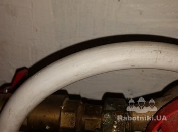 Устранить течь на счетчике воды