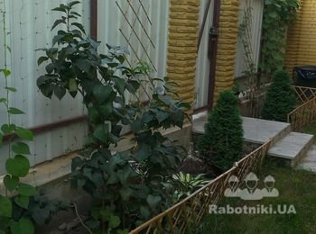 Переустановка заборных столбиков