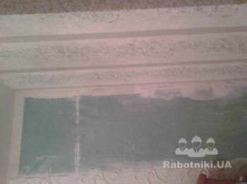 Необходимо приклеить 2 больших зеркала на гипсокартонную стену