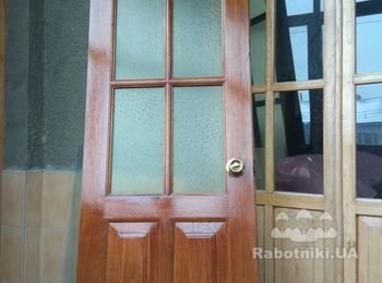 Реставрация деревянных дверей.