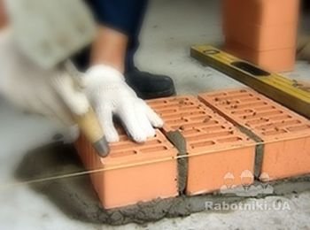 Кладка облицовочного кирпича под расшивку!