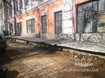 На завтра мастер с уровнем лазерным роботы на 1час