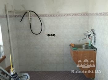 Кухня(угловая) в кухню под ключ.