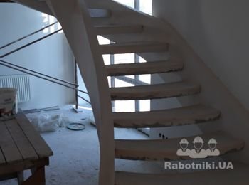 Шпаклевка бетонной винтовой лестницы