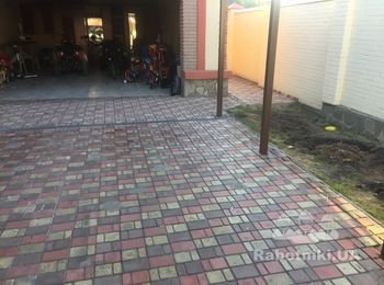 Укладка гранітної шашки
