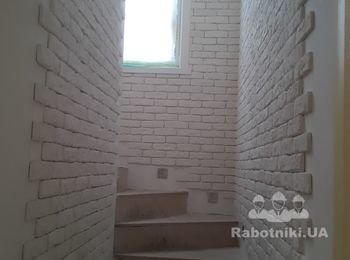 Мастер для установки дверей межкомнатных и облицовка лестницы