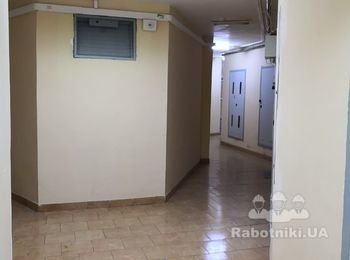 Покраска стен в подъезде