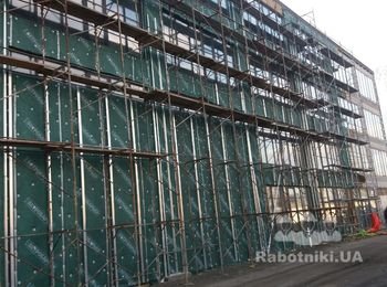 Фасадные работы здания.