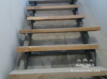 Монтаж деревянной лестницы на металлический каркас