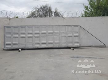 Установка раздвижных ворот,заливка под них фундамента