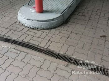 Островок на заправке