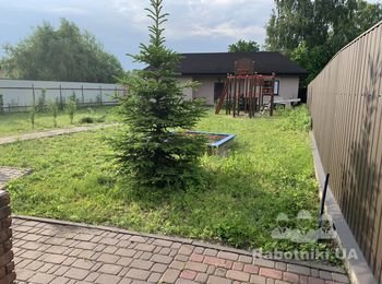 В Борисполе выполнить озеленение участка + автоматический полив