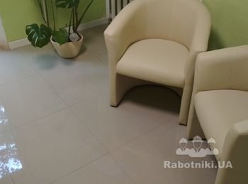 Положить 40 м2 плитки на пол .Академгородок.